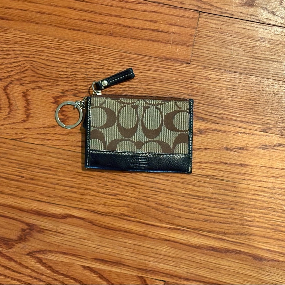 Coach Tan and Black Signature Card Holder
